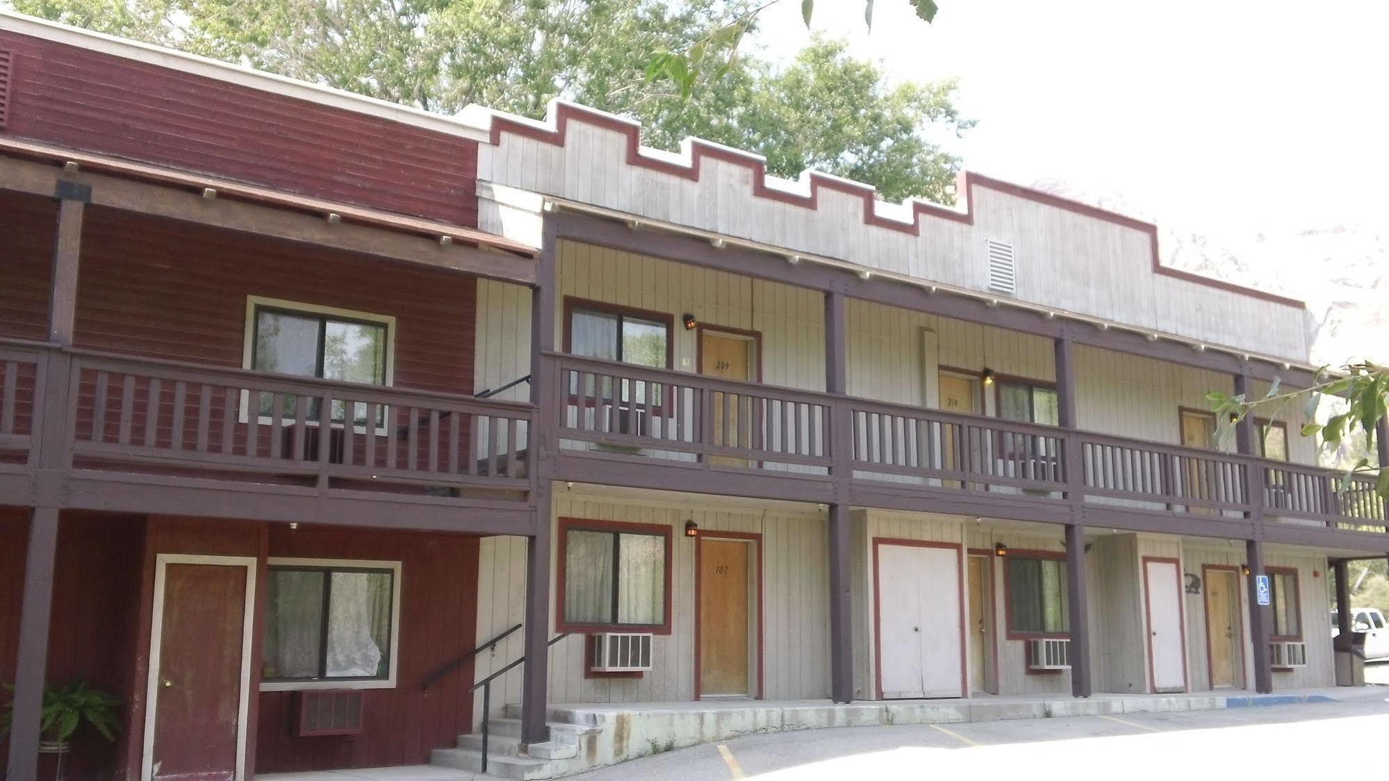 Blue Diamond Bonnie Springs Ranch Motel מראה חיצוני תמונה