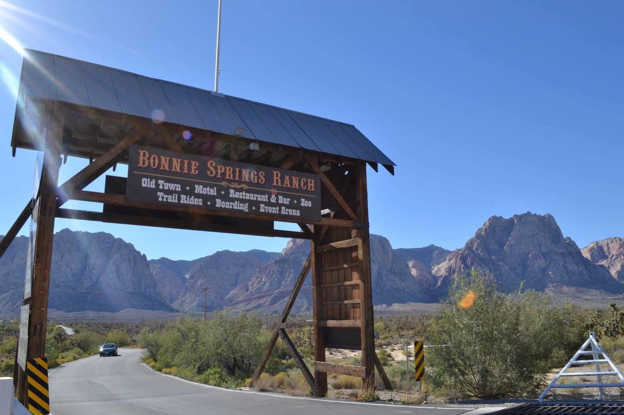 Blue Diamond Bonnie Springs Ranch Motel מראה חיצוני תמונה